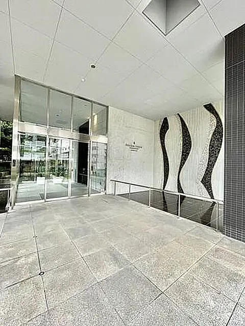 レジディアタワー上池袋 タワー棟エントランス (外観)イメージ レジディアタワー上池袋 タワー棟エントランス (外観)イメージ