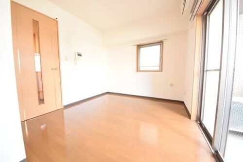 レジディア新中野 (居間)イメージ