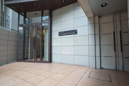 レジディア三軒茶屋エントランス (外観)イメージ