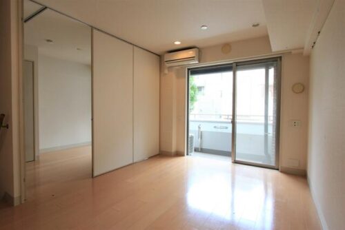 レジディア世田谷弦巻 (居間)イメージ