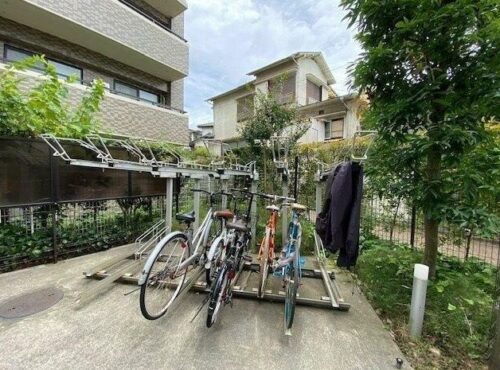 レジディア世田谷若林駐輪場イメージ