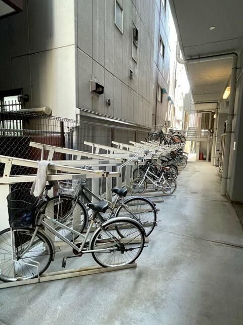 レジディア上野御徒町駐輪場イメージ レジディア上野御徒町駐輪場イメージ