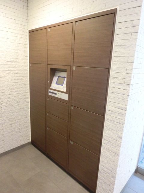パークアクシス新御徒町イースト宅配BOX (内装)イメージ パークアクシス新御徒町イースト宅配BOX (内装)イメージ