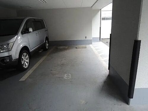 パークアクシス仲御徒町敷地内駐車場イメージ パークアクシス仲御徒町敷地内駐車場イメージ