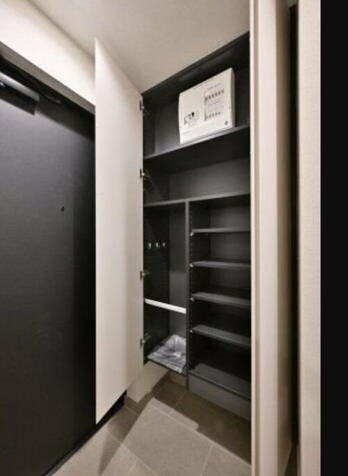 リビオメゾン西麻布 (玄関)イメージ リビオメゾン西麻布 (玄関)イメージ