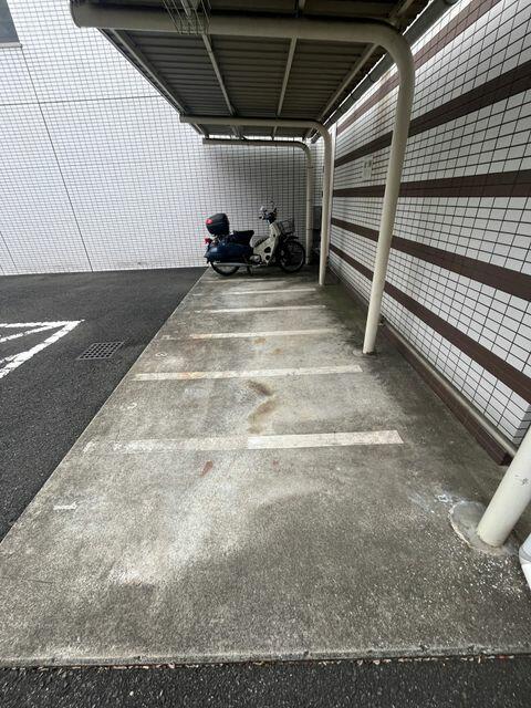 パークアクシス蒲田壱番館バイク置き場イメージ パークアクシス蒲田壱番館バイク置き場イメージ