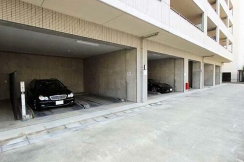 コンフォリア田町敷地内駐車場イメージ コンフォリア田町敷地内駐車場イメージ
