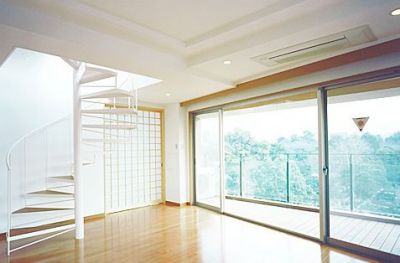 ユニデン南青山レジデンス(旧コンフォリア南青山DEUX) (居間)イメージ ユニデン南青山レジデンス(旧コンフォリア南青山DEUX) (居間)イメージ